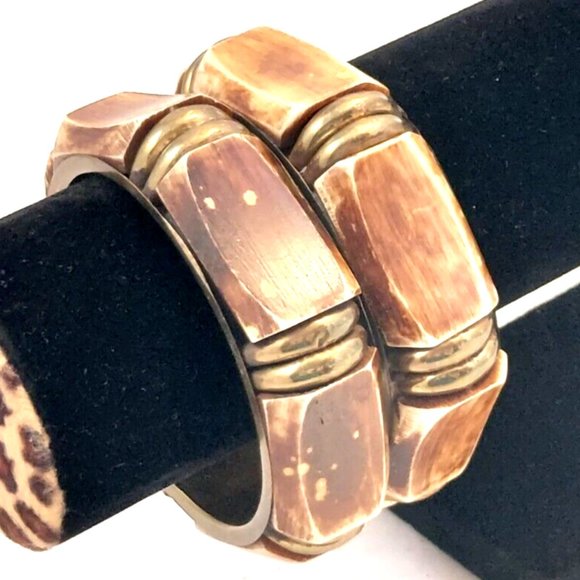 VINTAGE CARVED BRASS CHUNKY BANGLE BRACELETS LOT OF 2 - Picture 2 of 6